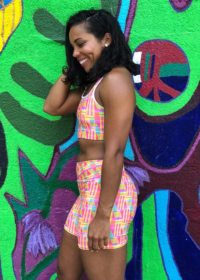 High-Waist Biker Shorts in Tropikal Palms Pink Kente