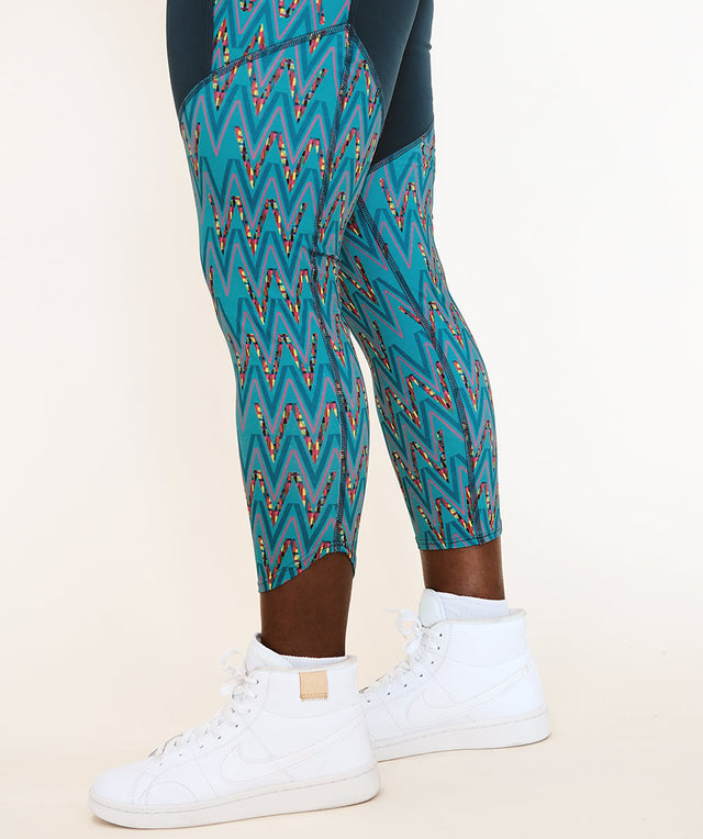 High-Performance Bra + Ankle Crop Legging Set