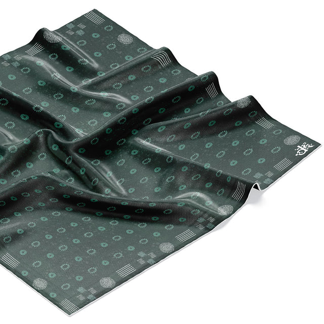 Beach Sarong, Elu ALABERE (green adire)
